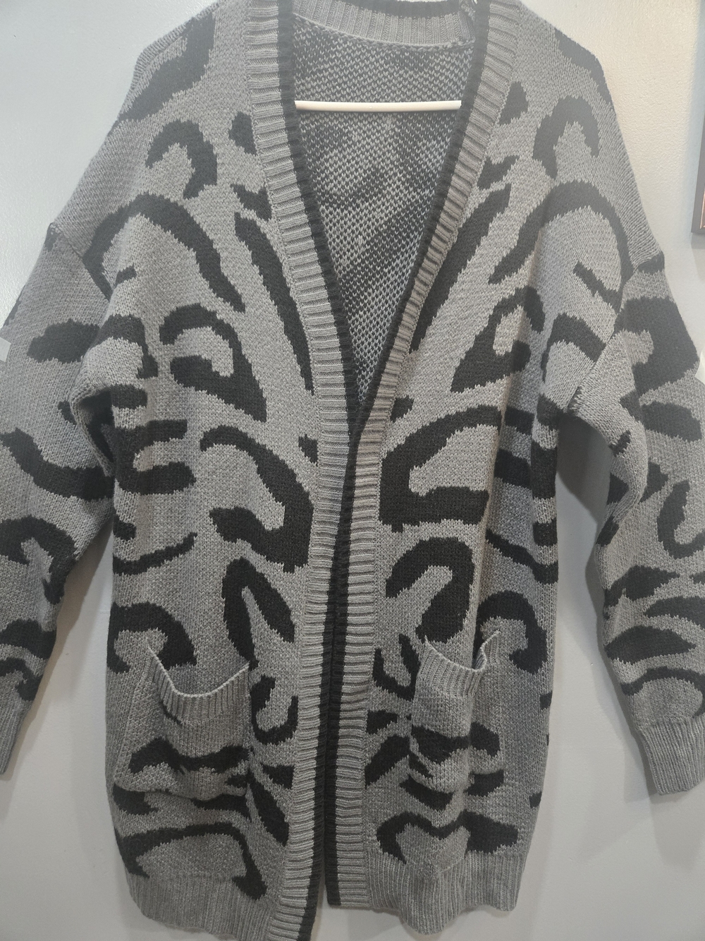 SHEIN Womens Gray and Black Open-Front Patterned Cardigan Sweater size L
